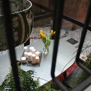  Affittacamere Little Garden Italia